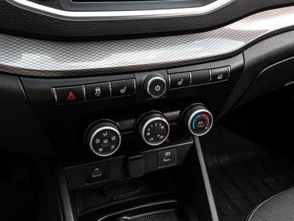 Lada (ВАЗ) Vesta I Рестайлинг (NG) с пробегом 2025 года, цена 1 375 000 рублей, 13178 км, седан, Автокод Объявления