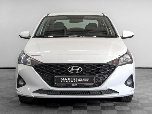 Hyundai Solaris II Рестайлинг с пробегом 2022 года, цена 1 615 000 рублей, 83964 км, седан, Автокод Объявления