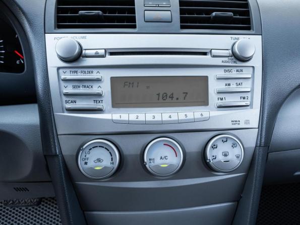 Toyota Camry VI (XV40) Рестайлинг с пробегом 2010 года, цена 843 000 рублей, 329368 км, седан, Автокод Объявления