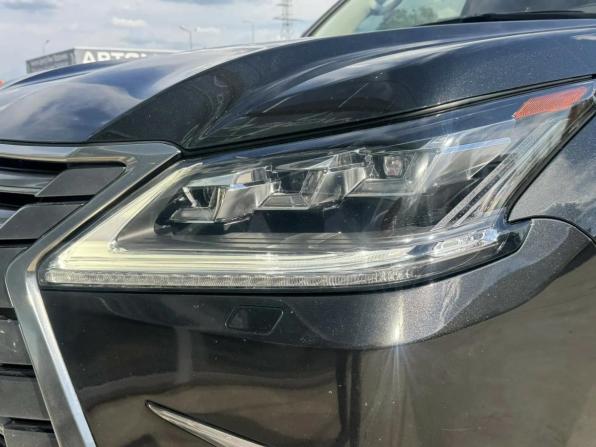 Lexus LX III Рестайлинг 2 с пробегом 2017 года, цена 6 250 000 рублей, 221348 км, внедорожник, Автокод Объявления