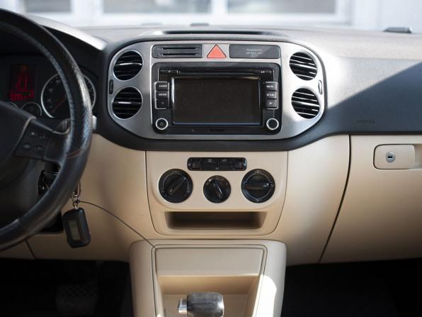 Volkswagen Tiguan I с пробегом 2008 года, цена 850 000 рублей, 251569 км, внедорожник, Автокод Объявления