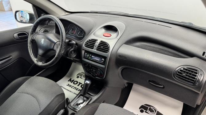 Peugeot 206 с пробегом 2004 года, цена 115 000 рублей, 193125 км, хэтчбек, Автокод Объявления