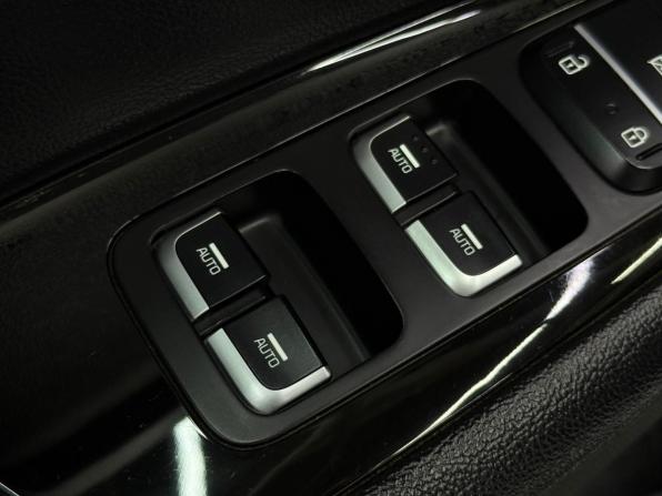 Kia Optima IV Рестайлинг с пробегом 2019 года, цена 2 110 000 рублей, 116836 км, седан, Автокод Объявления