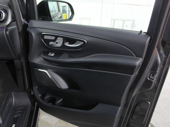 Mercedes-Benz V-Класс III (W447) Рестайлинг 2 с пробегом 2024 года, цена 11 300 000 рублей, 34484 км, минивэн, Автокод Объявления