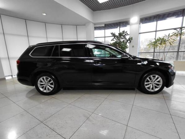 Volkswagen Passat B8 с пробегом 2018 года, цена 1 600 000 рублей, 261459 км, универсал, Автокод Объявления
