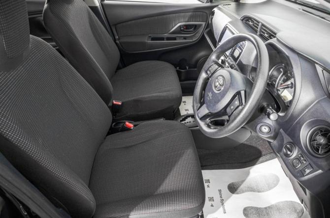 Toyota Vitz III (XP130) Рестайлинг 2 с пробегом 2018 года, цена 999 000 рублей, 73000 км, хэтчбек, Автокод Объявления