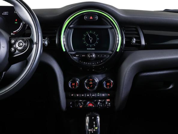 Mini Hatch III (F55/F56) Рестайлинг с пробегом 2020 года, цена 3 290 000 рублей, 27499 км, хэтчбек, Автокод Объявления
