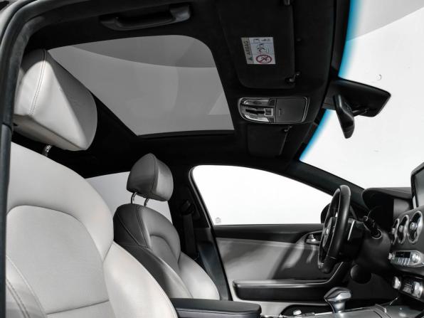 Kia Stinger I с пробегом 2018 года, цена 2 660 000 рублей, 122186 км, лифтбек, Автокод Объявления