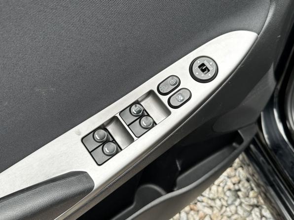 Hyundai Solaris I Рестайлинг с пробегом 2015 года, цена 799 000 рублей, 225312 км, седан, Автокод Объявления
