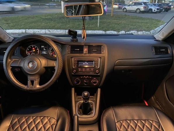 Volkswagen Jetta VI Рестайлинг с пробегом 2014 года, цена 970 000 рублей, 177787 км, седан, Автокод Объявления