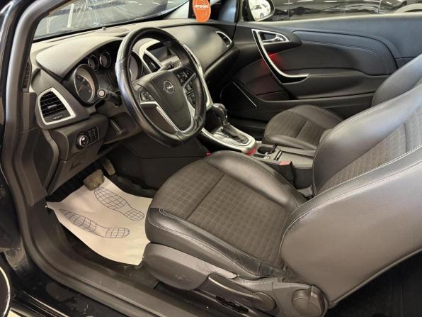Opel Astra J Рестайлинг с пробегом 2013 года, цена 569 000 рублей, 138658 км, хэтчбек, Автокод Объявления