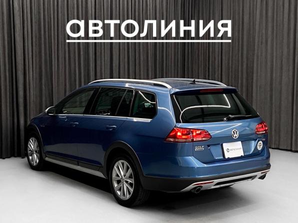 Volkswagen Golf VII с пробегом 2015 года, цена 1 489 000 рублей, 176000 км, универсал, Автокод Объявления