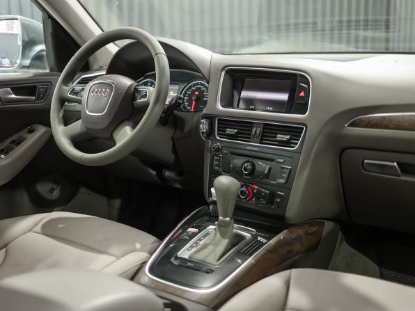 Audi Q5 I (8R) с пробегом 2012 года, цена 1 399 000 рублей, 275044 км, внедорожник, Автокод Объявления
