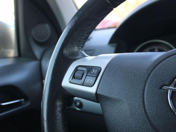 Opel Astra H Рестайлинг с пробегом 2012 года, цена 429 000 рублей, 183650 км, хэтчбек, Автокод Объявления