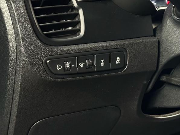 Kia Rio IV с пробегом 2019 года, цена 1 100 000 рублей, 135577 км, седан, Автокод Объявления