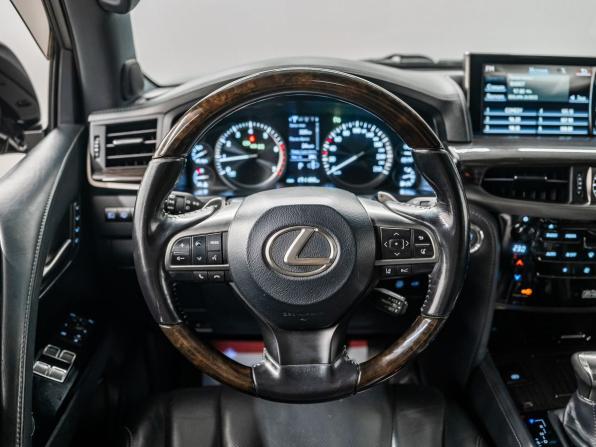 Lexus LX III Рестайлинг 2 с пробегом 2016 года, цена 6 360 000 рублей, 171000 км, внедорожник, Автокод Объявления