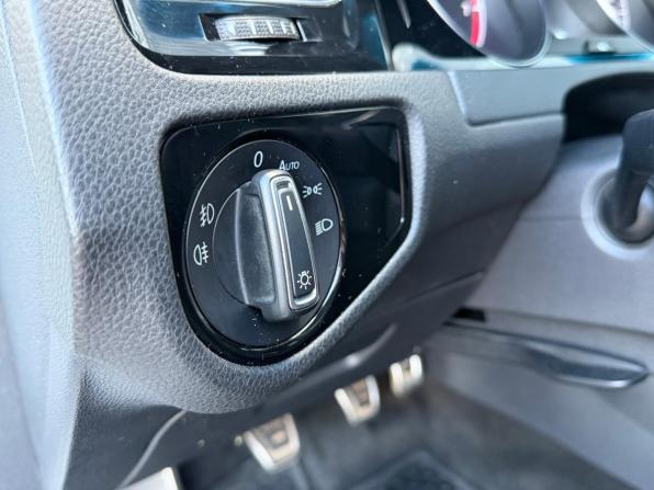 Volkswagen Golf VII с пробегом 2014 года, цена 995 000 рублей, 270000 км, хэтчбек, Автокод Объявления