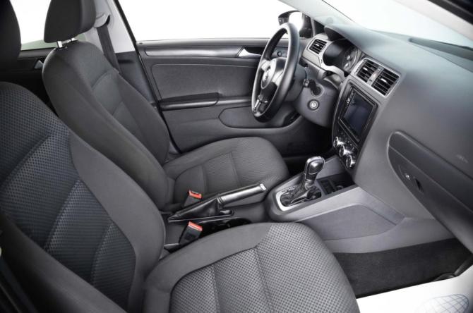 Volkswagen Jetta VI с пробегом 2014 года, цена 919 000 рублей, 240215 км, седан, Автокод Объявления