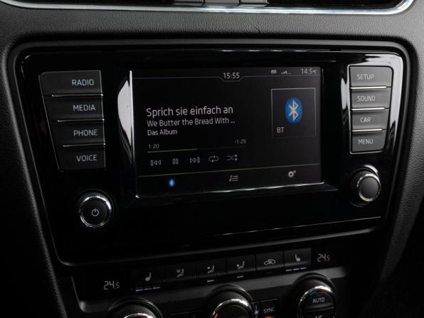 Skoda Octavia III (A7) с пробегом 2016 года, цена 1 599 000 рублей, 122156 км, лифтбек, Автокод Объявления