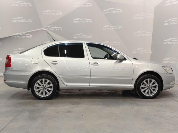 Skoda Octavia II (A5) Рестайлинг с пробегом 2010 года, цена 899 000 рублей, 252085 км, лифтбек, Автокод Объявления