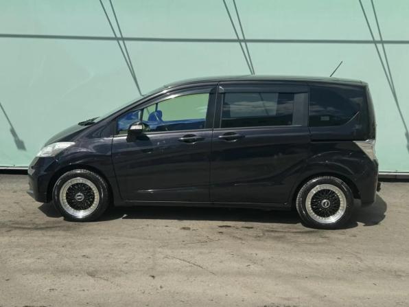 Honda Freed I Рестайлинг с пробегом 2012 года, цена 1 069 000 рублей, 86223 км, компактвэн, Автокод Объявления