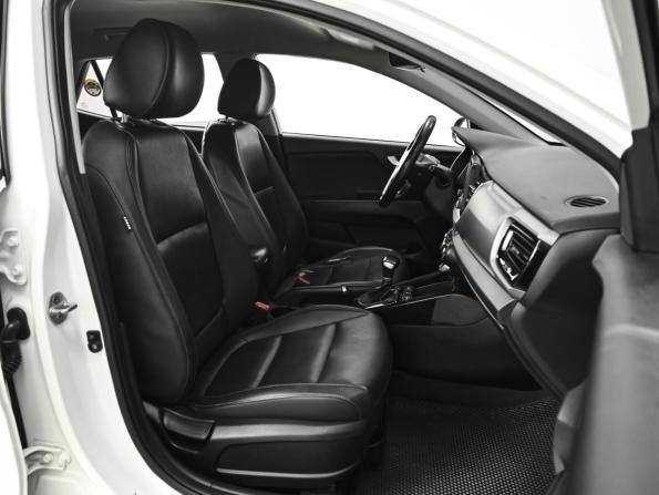 Kia Stonic I с пробегом 2018 года, цена 1 839 000 рублей, 150987 км, внедорожник, Автокод Объявления
