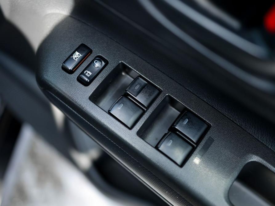 Toyota Wish II Рестайлинг Ижевск  - изображение 13