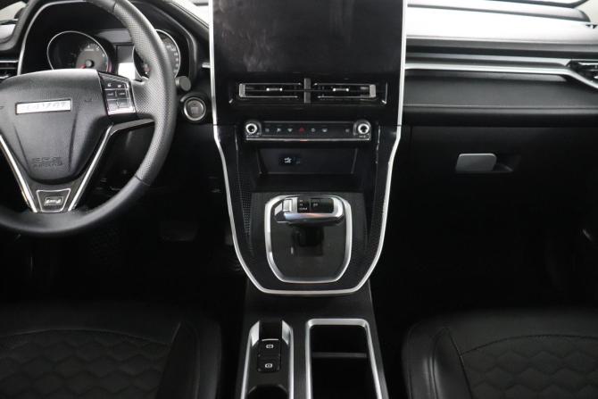 Haval M6 II с пробегом 2024 года, цена 1 780 000 рублей, 31161 км, внедорожник, Автокод Объявления