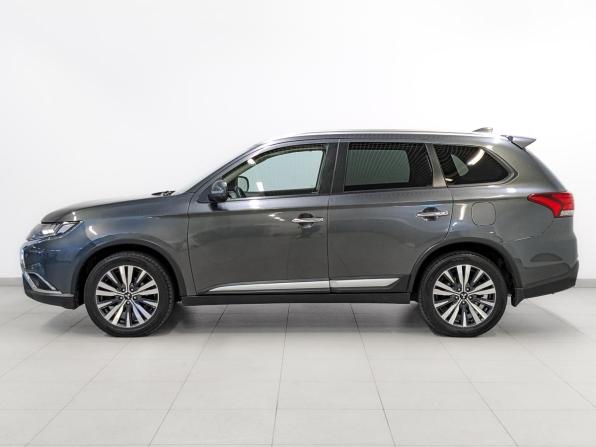 Mitsubishi Outlander III Рестайлинг 3 с пробегом 2019 года, цена 2 200 000 рублей, 151000 км, внедорожник, Автокод Объявления