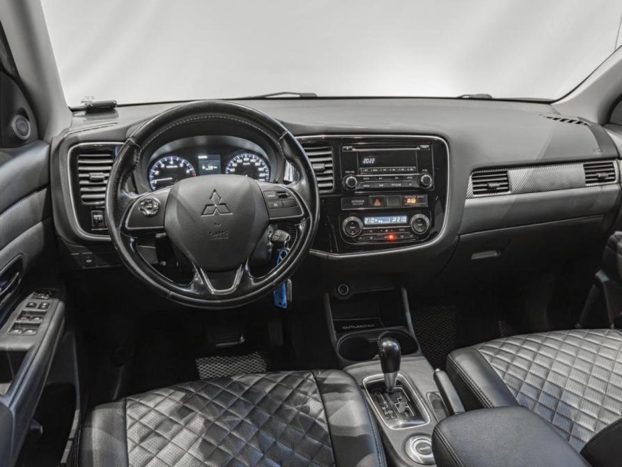 Mitsubishi Outlander III Рестайлинг 2 Мурманск  - изображение 6