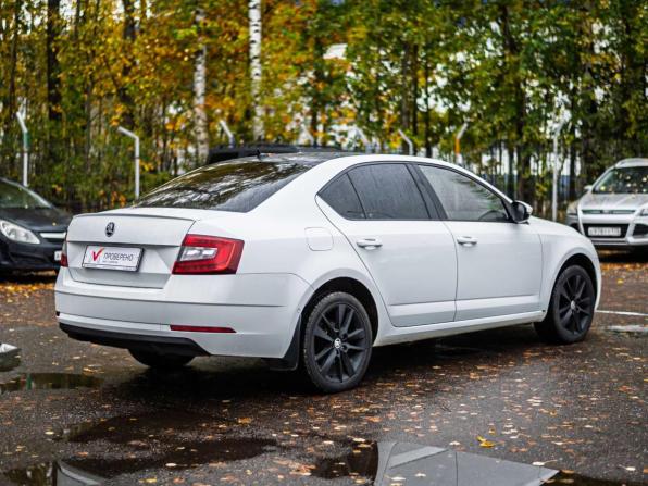 Skoda Octavia III (A7) Рестайлинг с пробегом 2017 года, цена 1 930 000 рублей, 94961 км, лифтбек, Автокод Объявления