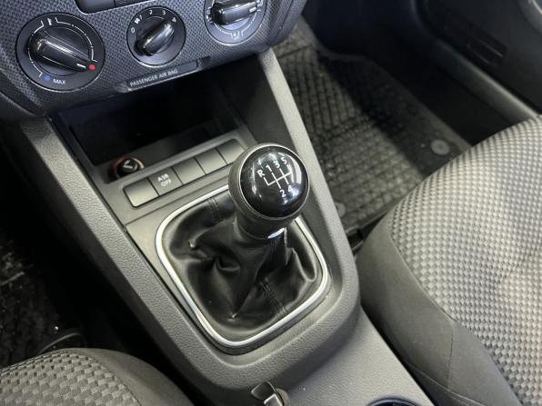Volkswagen Jetta VI с пробегом 2013 года, цена 998 000 рублей, 76125 км, седан, Автокод Объявления