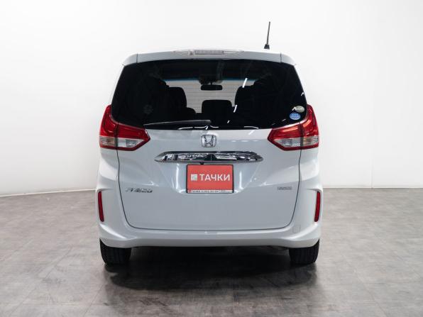 Honda Freed II с пробегом 2017 года, цена 1 570 000 рублей, 101114 км, компактвэн, Автокод Объявления