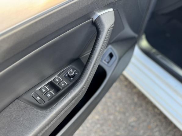 Volkswagen Passat B8 с пробегом 2018 года, цена 1 595 000 рублей, 239154 км, универсал, Автокод Объявления