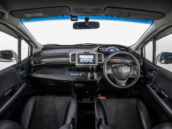 Honda Freed I Рестайлинг 2 с пробегом 2016 года, цена 1 250 000 рублей, 100029 км, компактвэн, Автокод Объявления