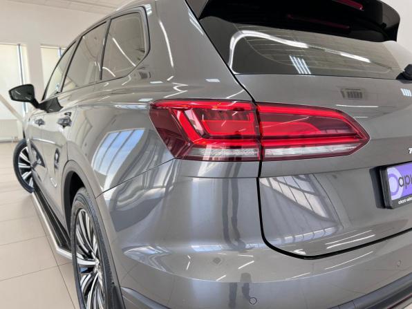 Volkswagen Touareg III с пробегом 2018 года, цена 3 565 000 рублей, 216880 км, внедорожник, Автокод Объявления