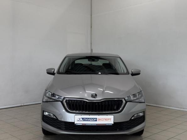 Skoda Rapid II с пробегом 2021 года, цена 1 850 000 рублей, 47084 км, лифтбек, Автокод Объявления