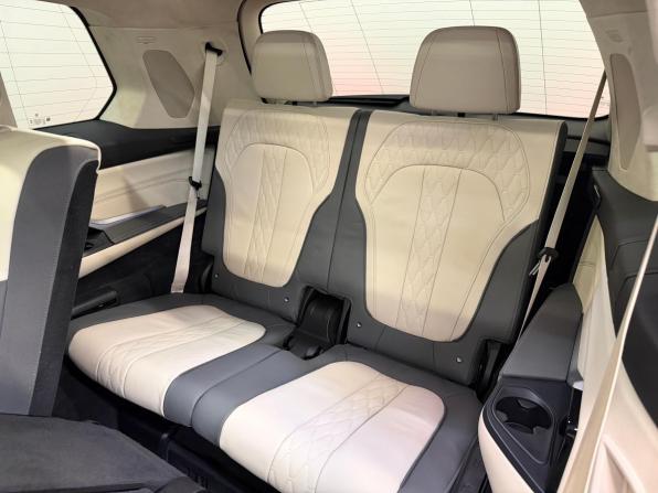 BMW X7 I (G07) Рестайлинг с пробегом 2022 года, цена 11 900 000 рублей, 53000 км, внедорожник, Автокод Объявления