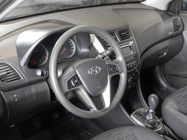 Hyundai Solaris I Рестайлинг с пробегом 2015 года, цена 845 000 рублей, 224958 км, седан, Автокод Объявления