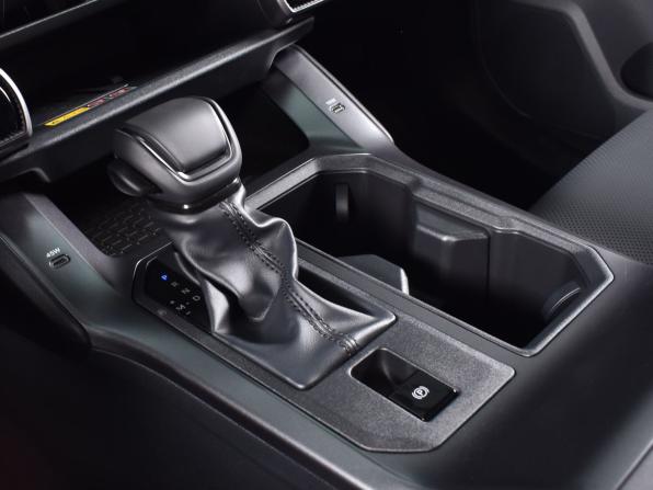 Toyota RAV4 VI (XA60) с пробегом 2026 года, цена 4 149 995 рублей, 32 км, внедорожник, Автокод Объявления