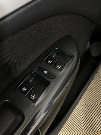 Skoda Octavia II (A5) Рестайлинг с пробегом 2011 года, цена 634 000 рублей, 304178 км, универсал, Автокод Объявления