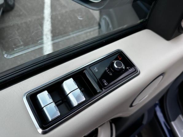 Land Rover Range Rover IV Рестайлинг с пробегом 2022 года, цена 9 150 000 рублей, 43267 км, внедорожник, Автокод Объявления