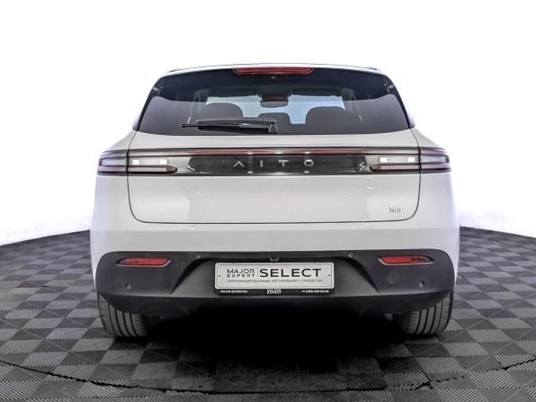 Seres M5 с пробегом 2023 года, цена 3 890 000 рублей, 10748 км, внедорожник, Автокод Объявления