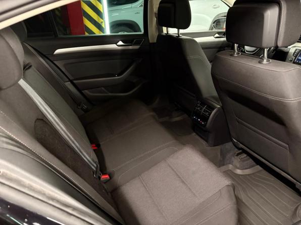Volkswagen Passat B8 с пробегом 2017 года, цена 2 040 000 рублей, 84931 км, седан, Автокод Объявления