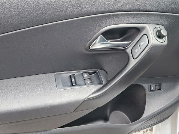 Volkswagen Polo V с пробегом 2013 года, цена 643 000 рублей, 175153 км, седан, Автокод Объявления