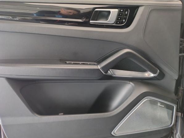 Porsche Cayenne III с пробегом 2019 года, цена 9 990 000 рублей, 95788 км, внедорожник, Автокод Объявления