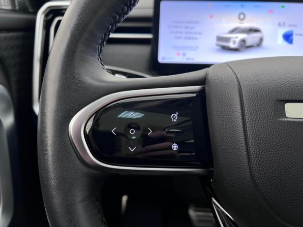 Jaecoo J7 I с пробегом 2023 года, цена 2 400 000 рублей, 15542 км, внедорожник, Автокод Объявления