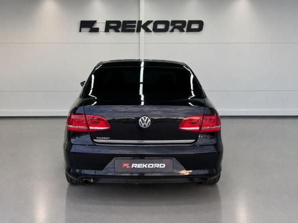 Volkswagen Passat B7 с пробегом 2011 года, цена 1 349 000 рублей, 101000 км, седан, Автокод Объявления