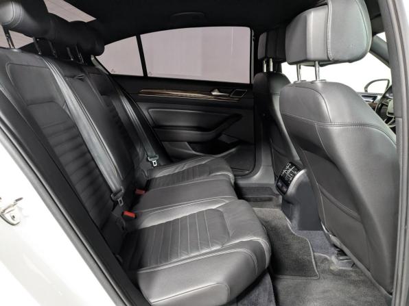 Volkswagen Passat B8 с пробегом 2018 года, цена 2 099 500 рублей, 169000 км, седан, Автокод Объявления