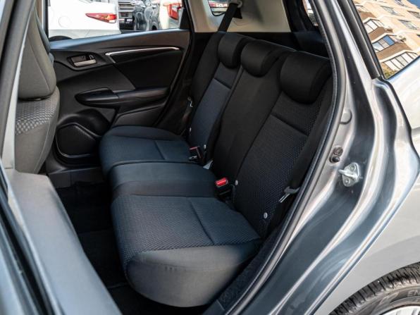 Honda Fit III Рестайлинг с пробегом 2019 года, цена 1 290 000 рублей, 95632 км, хэтчбек, Автокод Объявления